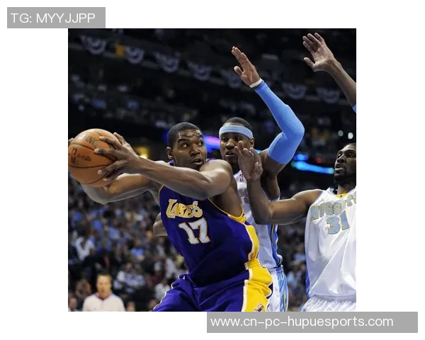 2012年NBA季后赛雷霆与湖人第四场激战回顾与精彩瞬间分析